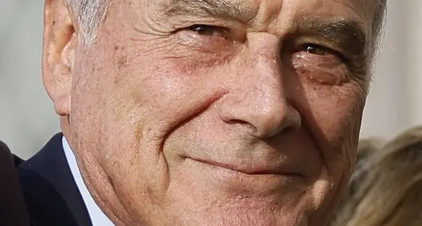“Scintille di Futuro”, Pietro Grasso incontra gli studenti