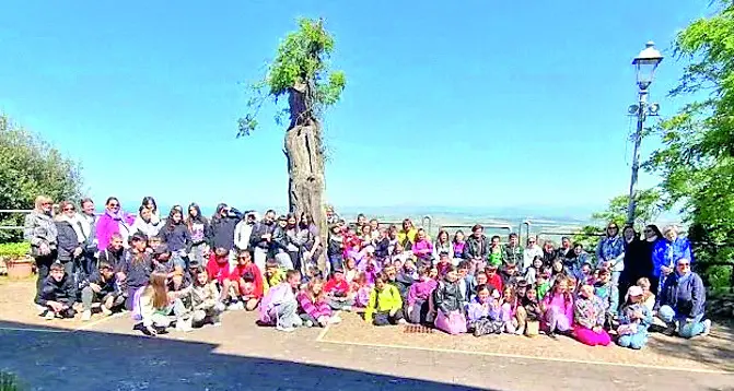 Allumiere, apprezzata festa di fine anno catechistico per 90 ragazzi e le catechiste guidati da don Roberto
