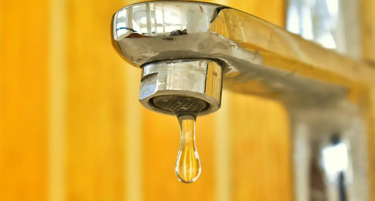 Città senz’acqua: tre scuole chiuse