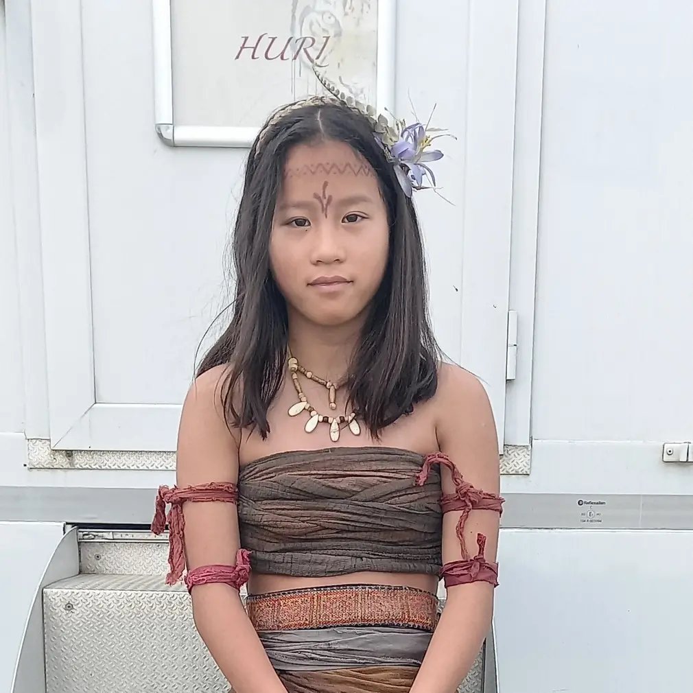 La 14enne civitavecchiese Gemma Costantini tra i Dayak della nuova serie ‘’Sandokan’’