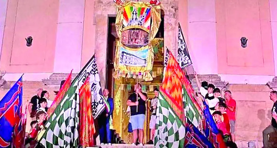 Emozione, orgoglio e tradizione: mancano solo 4 giorni all’atteso Palio delle Contrade