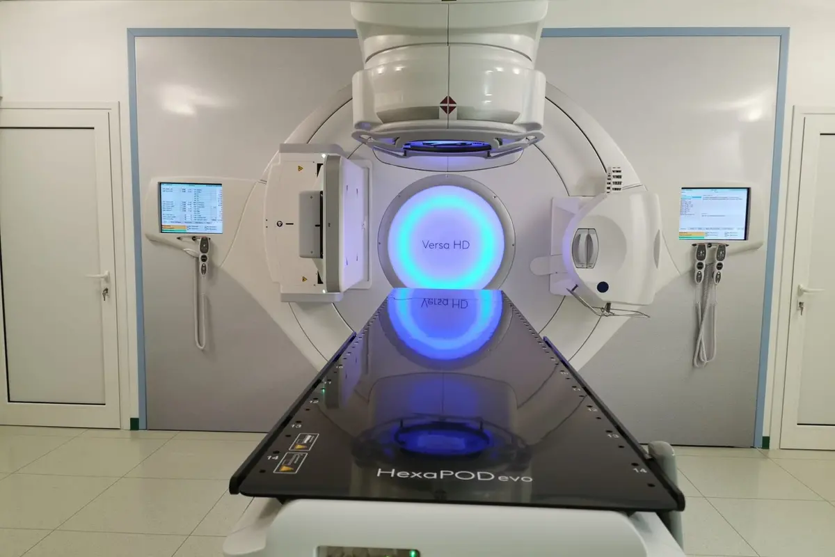 ACCELERATORI PER RADIOTERAPIA ACCELERATORE STRUMENTAZIONE MEDICALE ELETTRO ELETTROMEDICALE , IMAGOECONOMICA