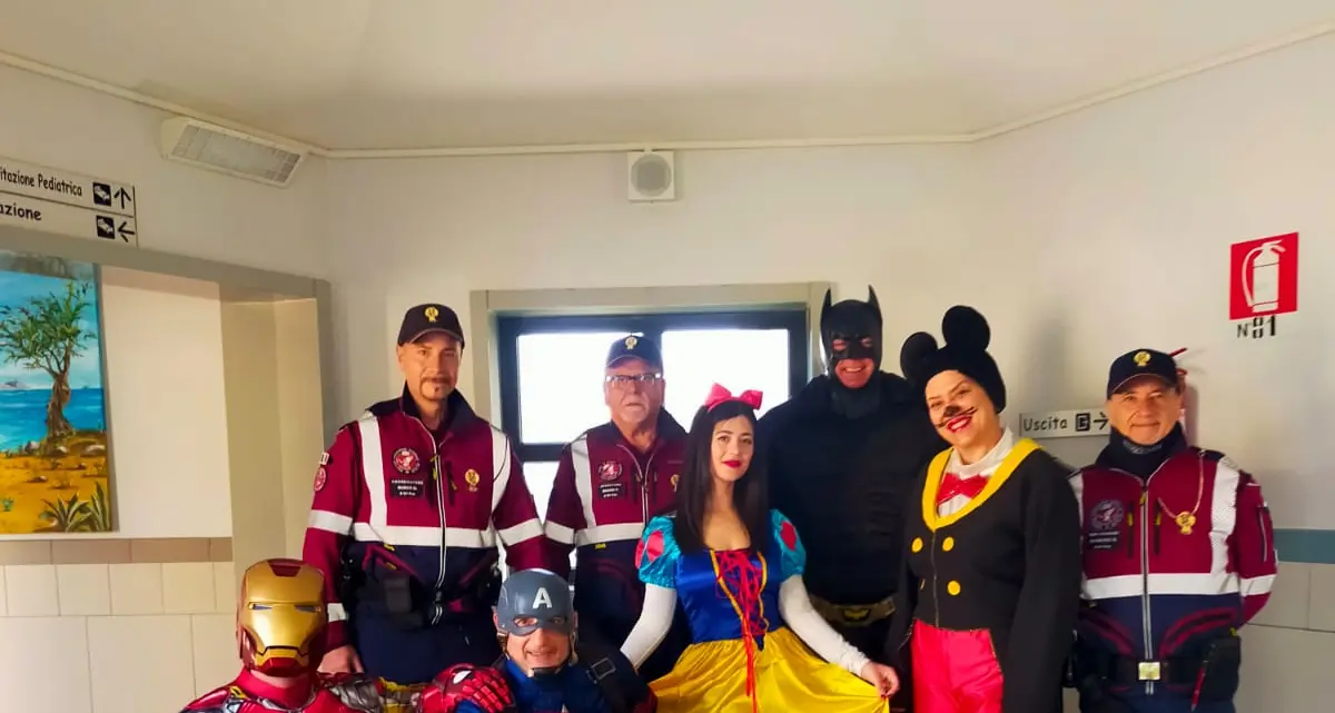 Al Bambin Gesù per i piccoli arrivano Batman e Iron Man