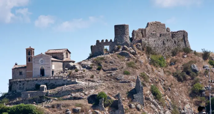 “Lo sguardo dei suoni”, alla Rocca la mostra di Stefano Cioffi