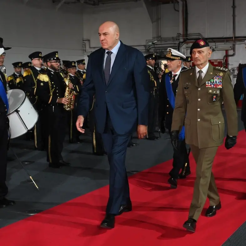 Cambio al vertice della Marina Militare: cerimonia a bordo di nave Trieste