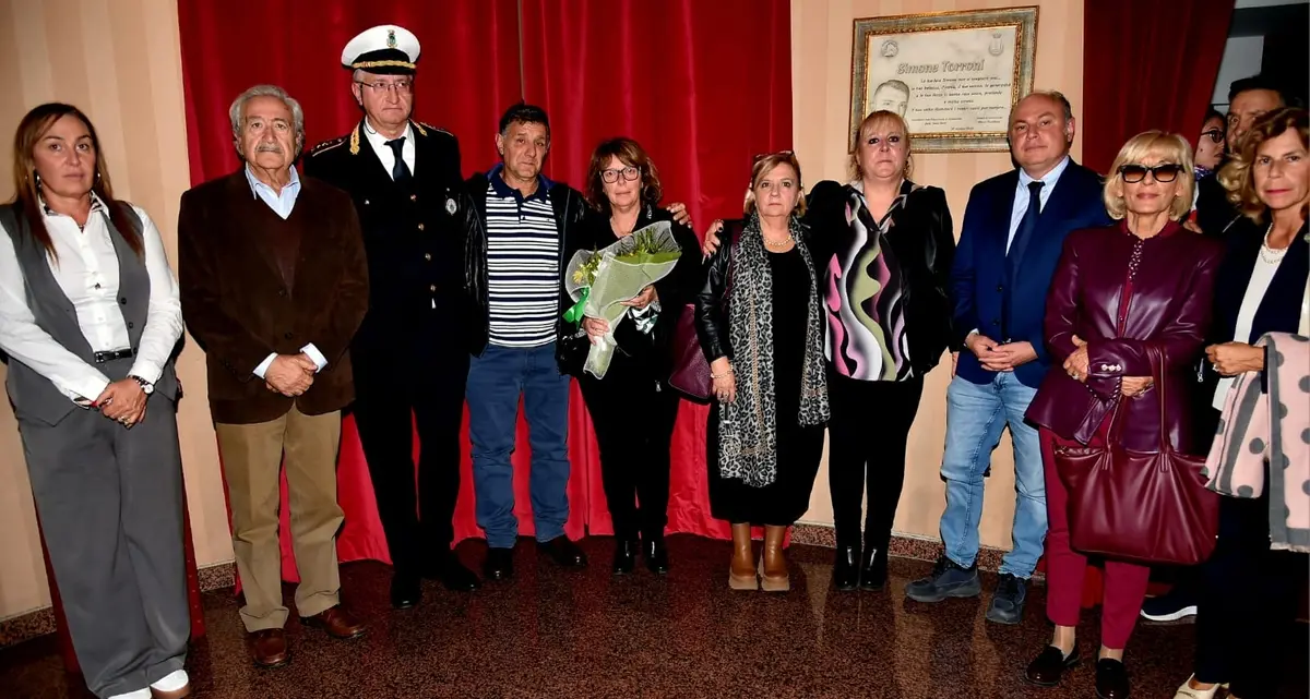 Una targa al teatro Traiano per onorare la memoria di Simone Torroni