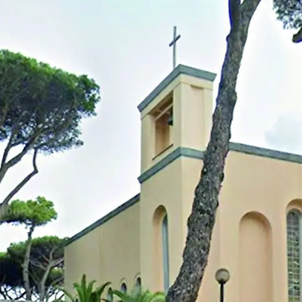 Trovate feci umane in chiesa a Ostia: «Un atto di violenza spirituale»