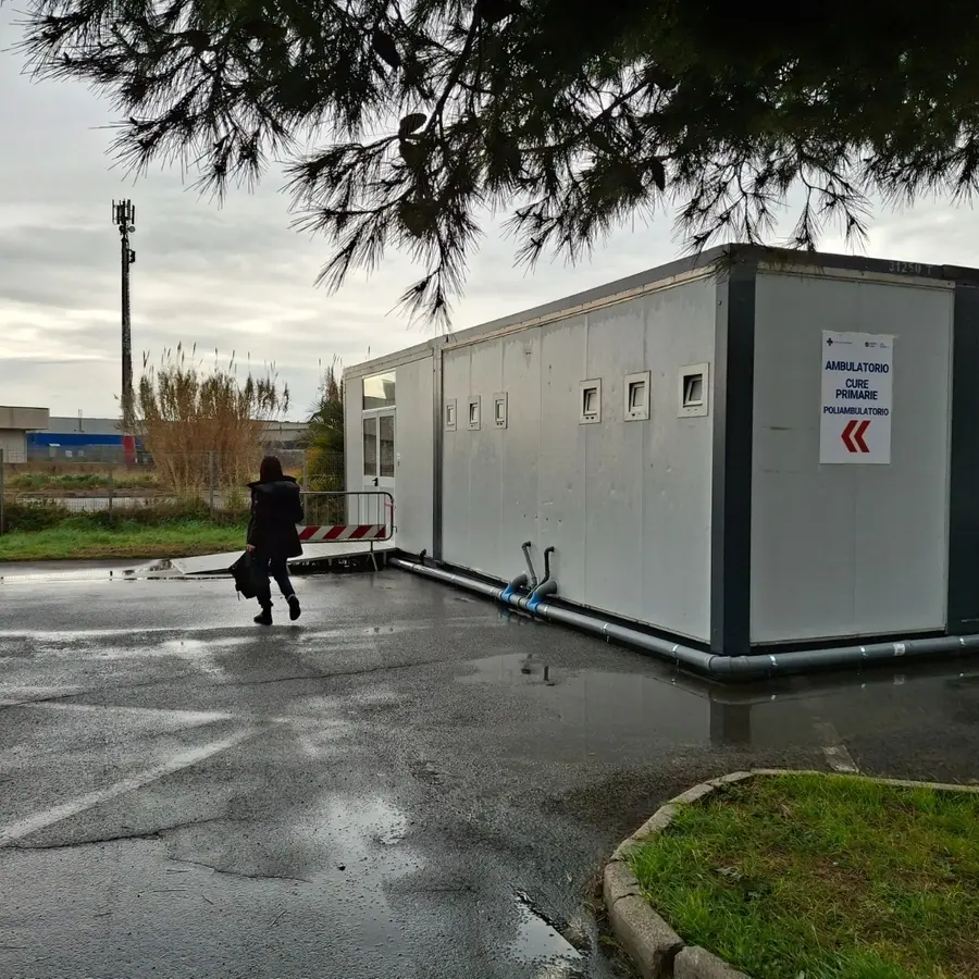 Servizi sanitari nei container, Grando: «Saranno trasferiti a Cerveteri», ma la Asl precisa: «Resteranno all'interno del presidio»