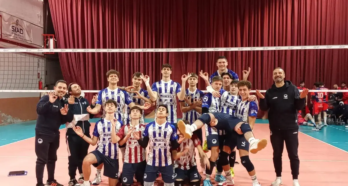 Etruria, momento di giubilo dopo la vittoria alla Corsini-La Rosa