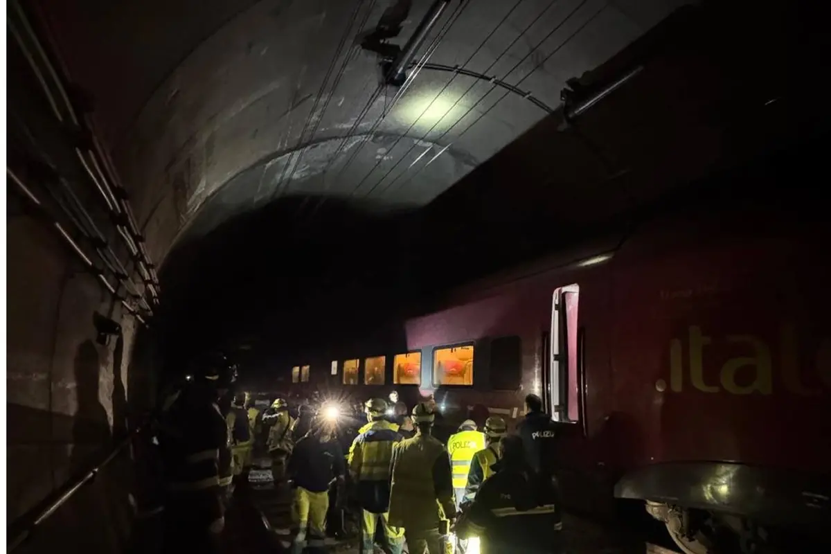 Treno Italo bloccato in galleria a Orte, soccorsi 460 passeggeri