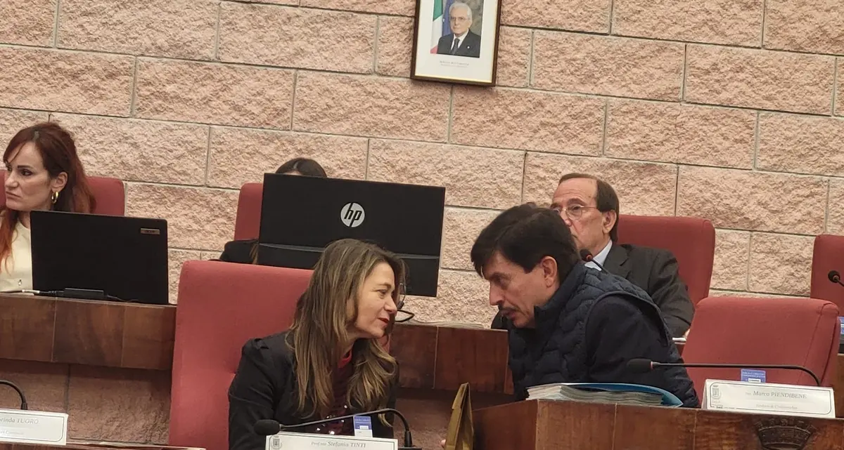 Bilancio, discussione in aula Pucci: pesano i 6 milioni di Enel