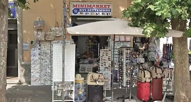 Boom di minimarket, il centro cambia volto