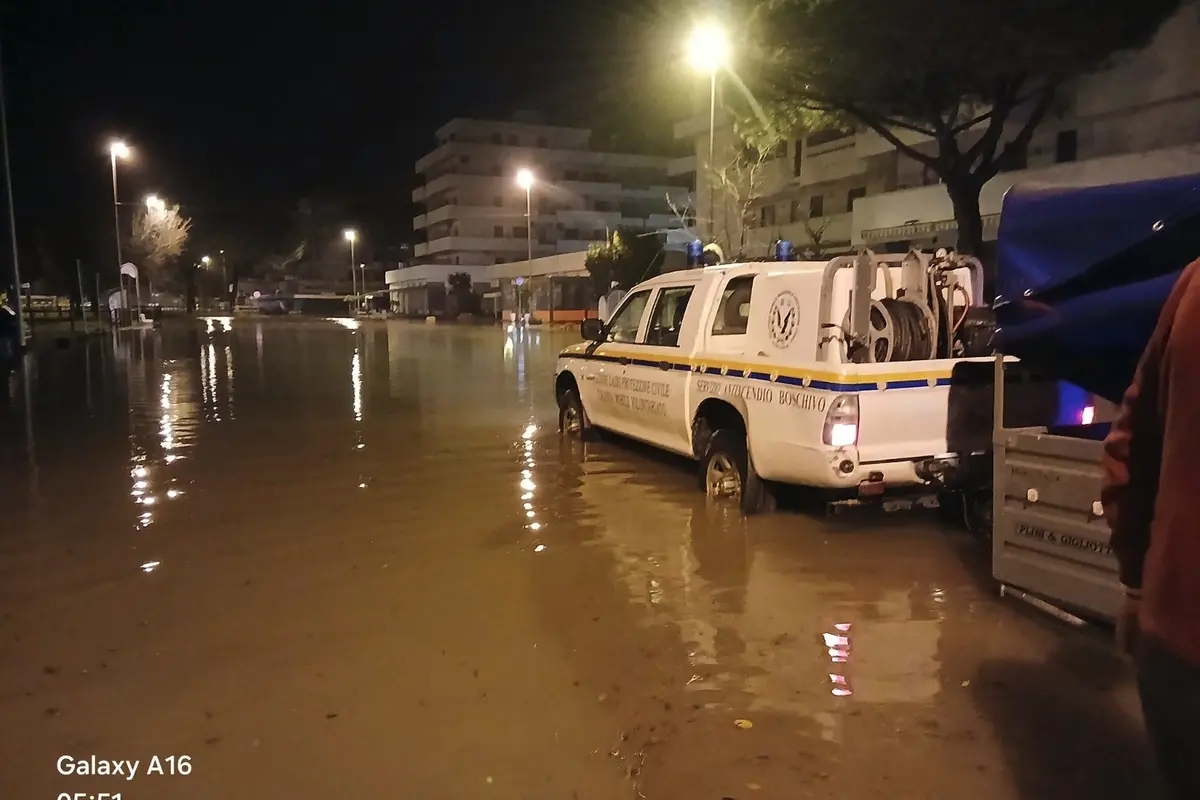 Tarquinia, esondato il Mignone