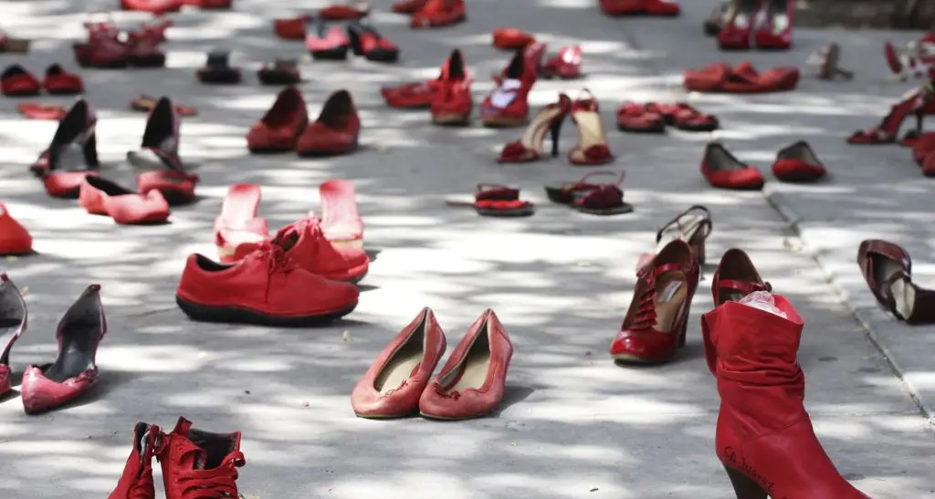 Tarquinia in marcia con la “Camminata in rosso”