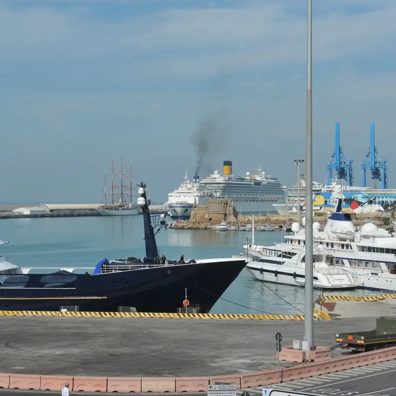 Stop allo zolfo nel Mediterraneo: Civitavecchia punta su controlli e cold ironing