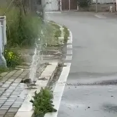 Geyser sul marciapiede a Boccelle