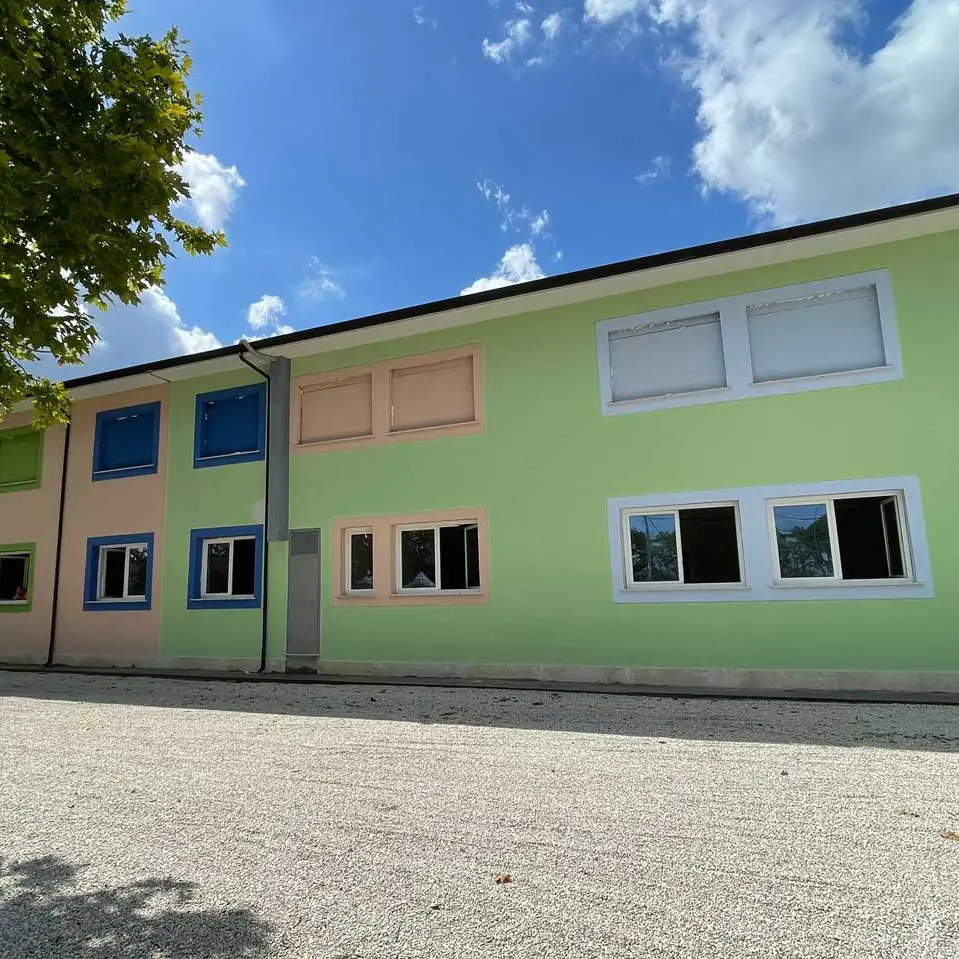 Riapre dopo dieci anni la scuola Gianni Rodari