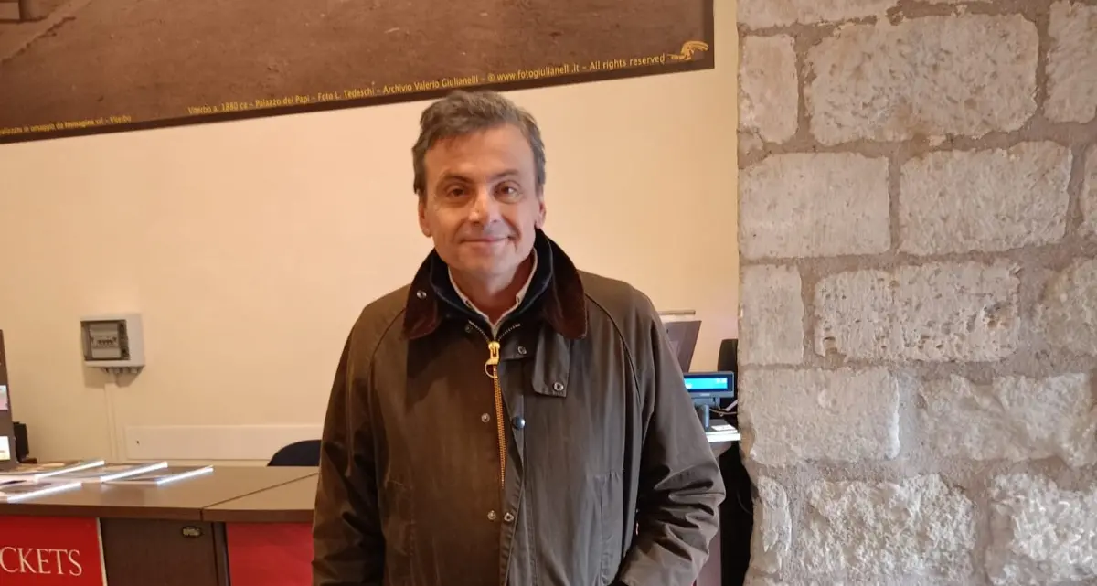 Domenica da turista a Viterbo per il senatore Carlo Calenda