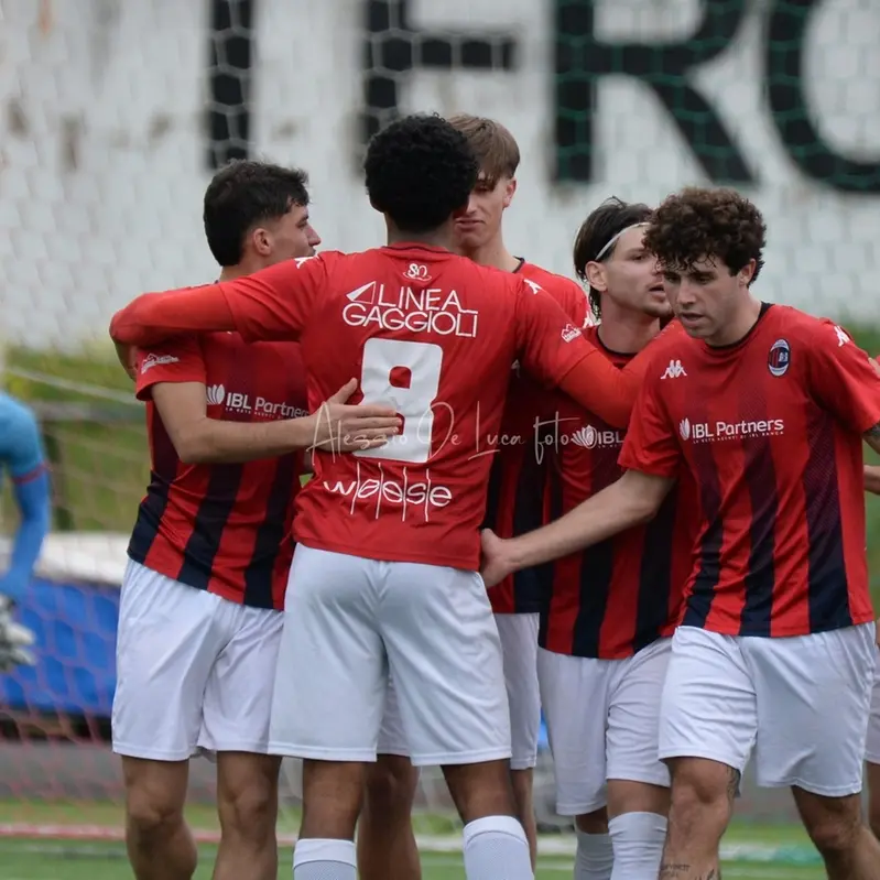 Uno strepitoso Ladispoli mette i piedi sulla semifinale: poker alla De Rossi