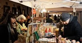 Commercianti contro il degrado a Cerenova, nel week end almeno arrivano i mercatini