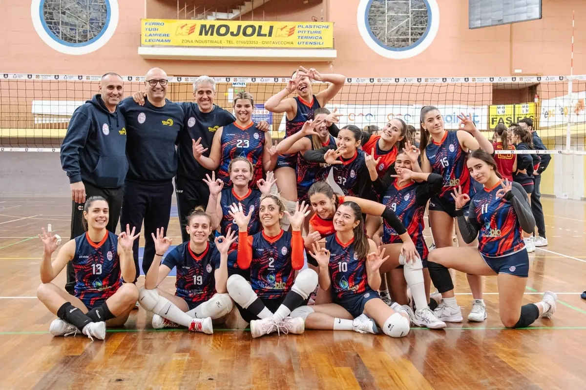 <p>Foto Paravani</p>\\n