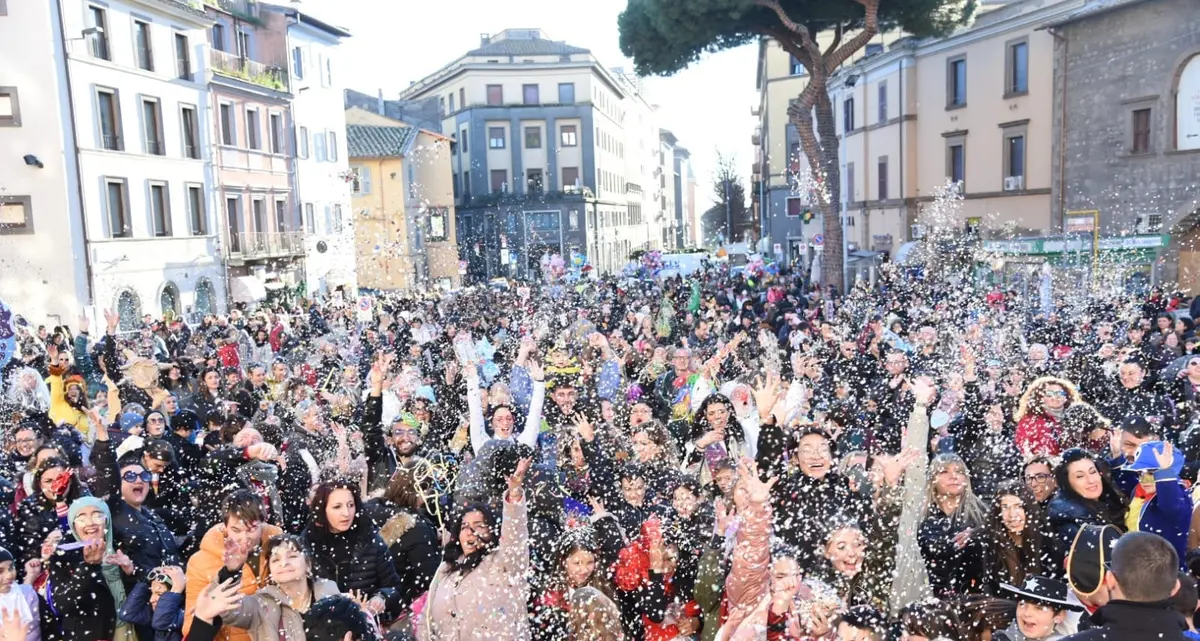 Carnevale viterbese: esplosione di colori