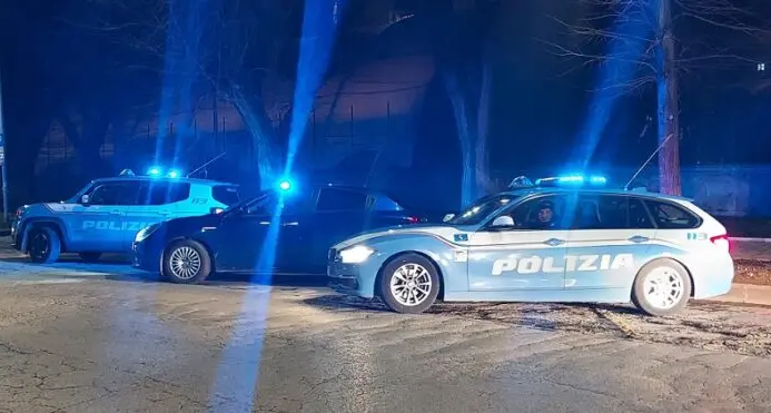 Legato alla sedia, picchiato e minacciato con una sega elettrica: orrore a Tarquinia