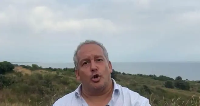 Santa Marinella, Marino: «La situazione di Danilo, residente a ridosso di un fosso con un muro crollato e una fogna provvisoria ormai al collasso, resta un autentico scandalo»