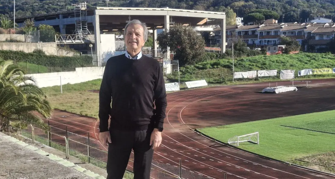 Piscina comunale Santa Marinella, Tidei lancia l’allarme: «Un gioiello che rischia di rimanere incompiuto»