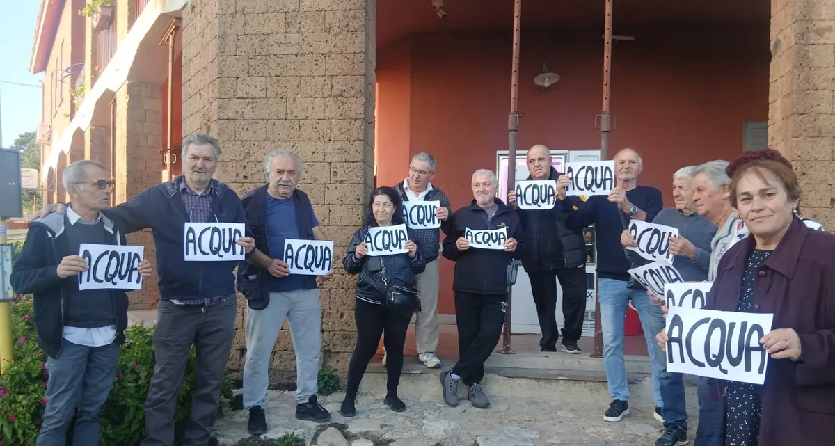 A I Terzi manca l’acqua da giugno. Residenti stufi: «Siamo allo stremo»