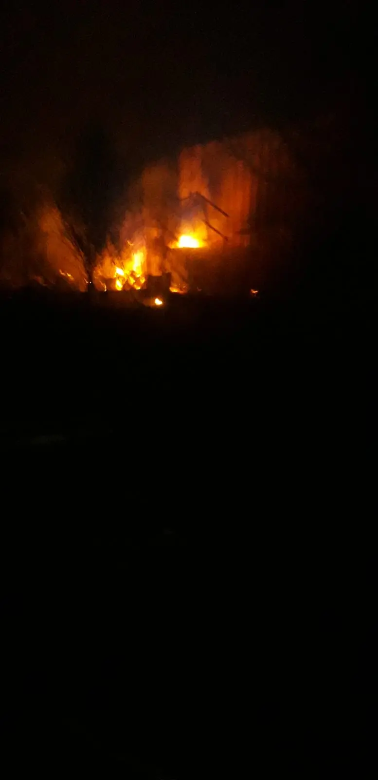 Vasto incendio sulla Braccianese: in fiamme il centro sportivo di tiro a piattello