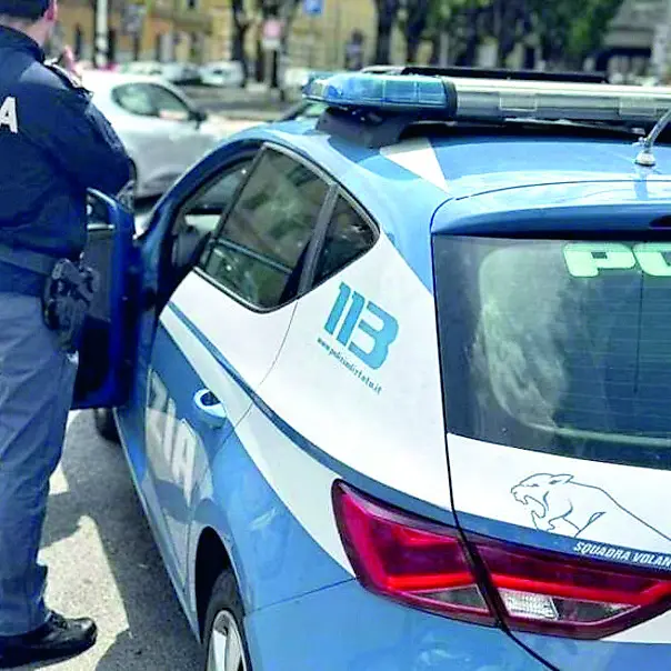 Rubano un motorino e tentano la rapina: arrestati