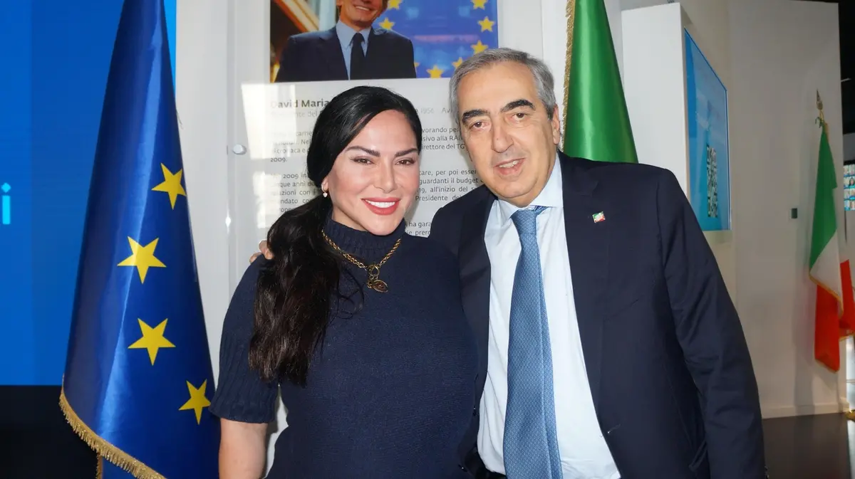 L'ideatrice del progetto ?Women in love? contro le mutilazioni genitali femminili Benedetta Paravia e il presidente dei senatori di Forza Italia, Maurizio Gasparri, durante l'evento presso la sala \\\"Europe experience/David Sassoli?, in piazza Venezia a Roma.