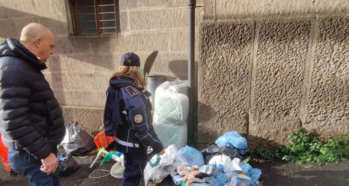 Viterbo: rifiuti abbandonati o conferiti male, stretta sui controlli