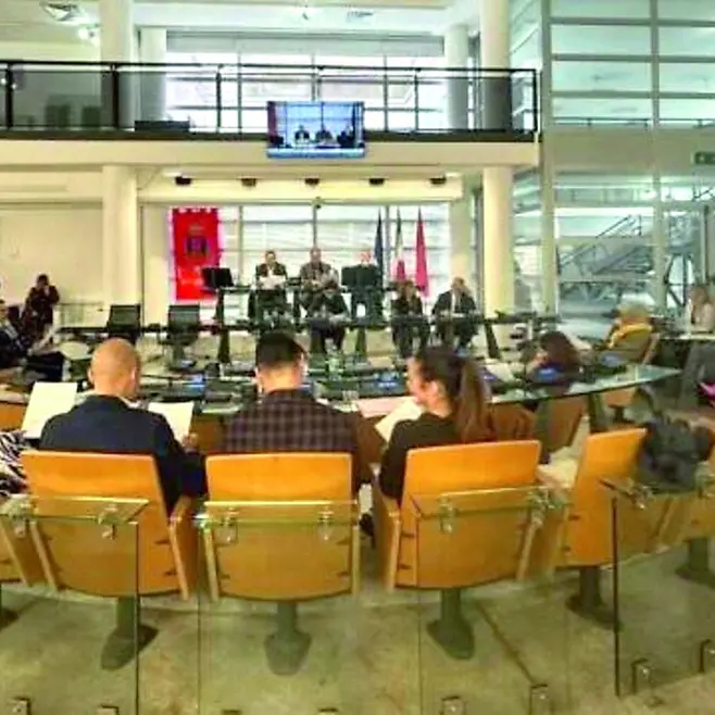 Il consiglio approva all’unanimità il documento a sostegno dei lavoratori Alitalia
