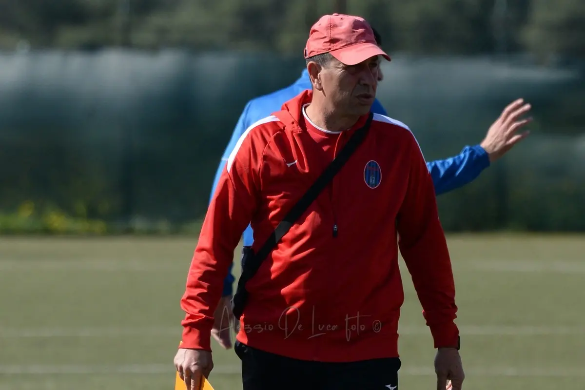 Il tecnico dei nerazzurri Massimo Castagnari (Foto De Luca)