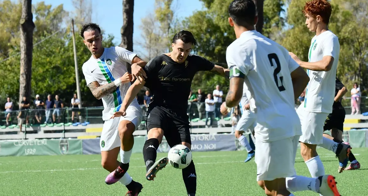 La risolve ancora Modesti, che poi si fa espellere: il Ladispoli batte la DuepigrecoRoma di misura