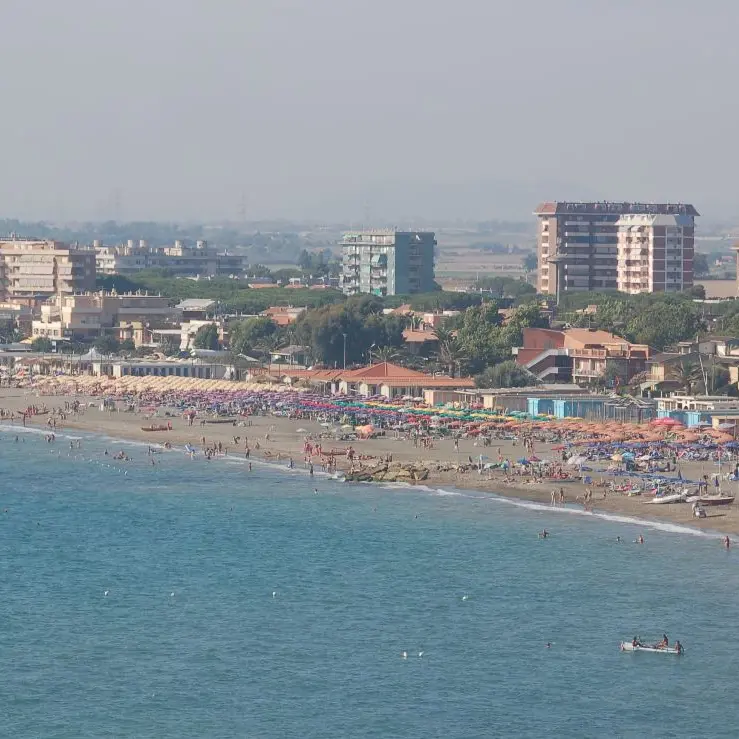 Tarquinia, due serate all’insegna del gusto, della convivialità e del fascino del mare: è tutto pronto per “Bolle d’amare”