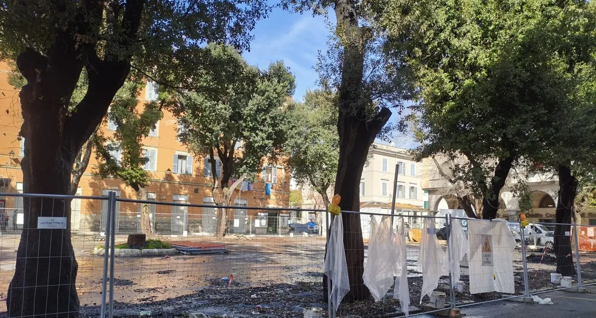 Mercato, in attesa dell’esito della perizia operatori sul piede di guerra