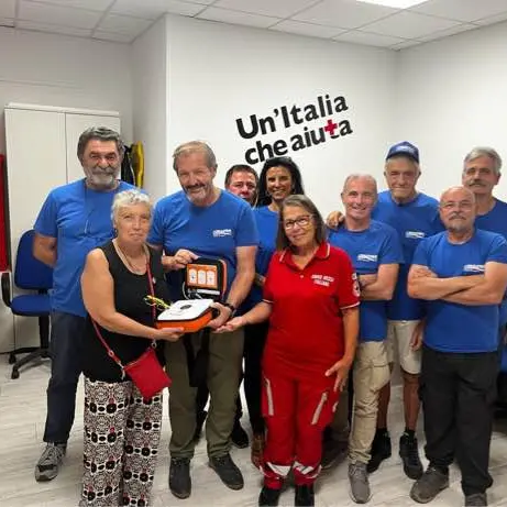 Tarquinia, l’associazione Sparatori dona un defibrillatore alla Croce rossa
