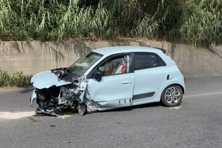 Altro schianto sulla Settevene Palo, donna in ospedale in codice rosso