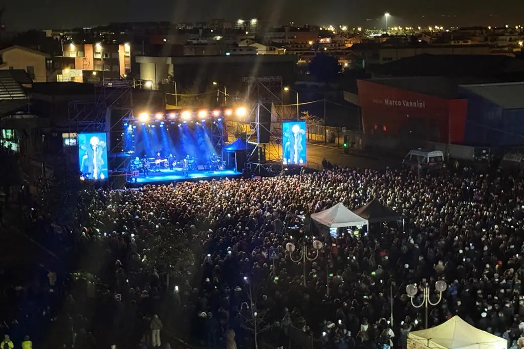 Capodanno, conto alla rovescia con Pequeno e Villain