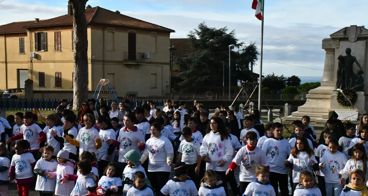 L’istituto comprensivo “Ettore Sacconi” di Tarquinia ha celebrato l’inclusione in musica