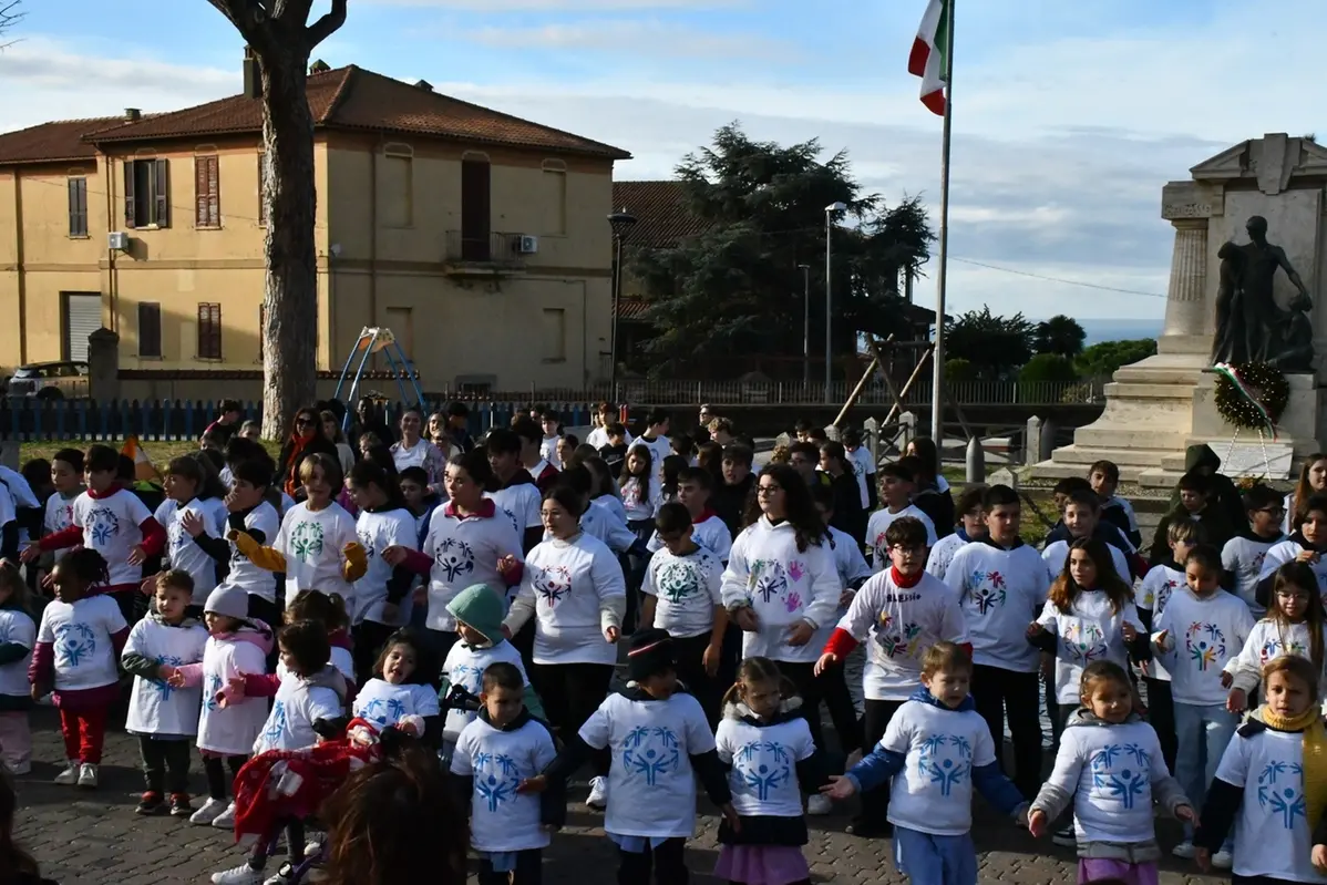 L’istituto comprensivo “Ettore Sacconi” di Tarquinia ha celebrato l’inclusione in musica