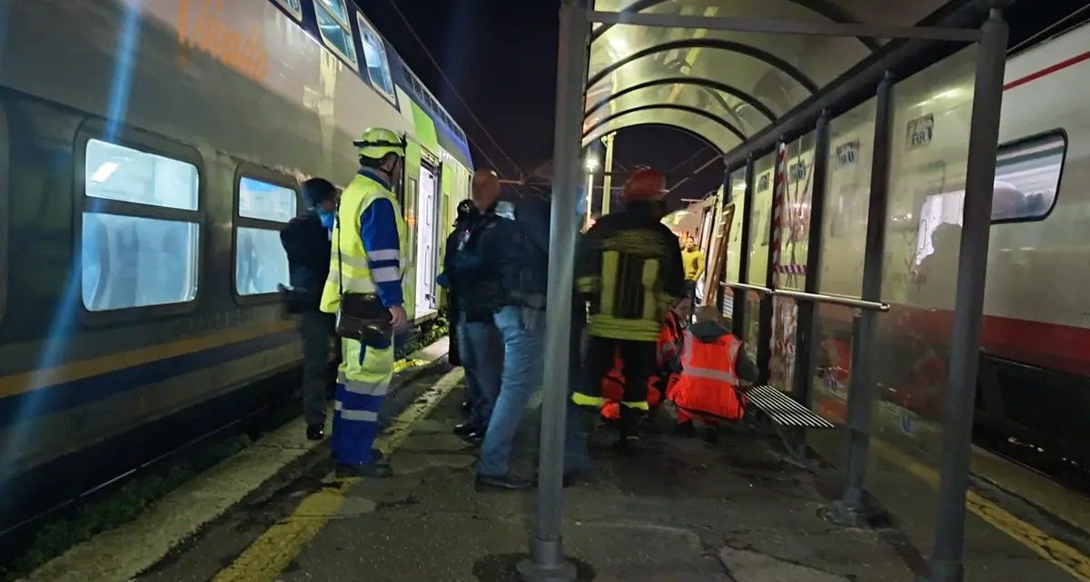 Investimento alla stazione di Civitavecchia