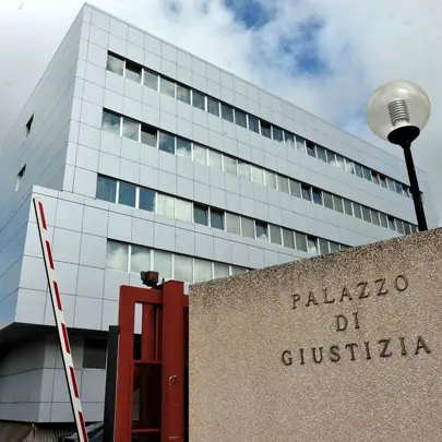 È tutti contro tutti