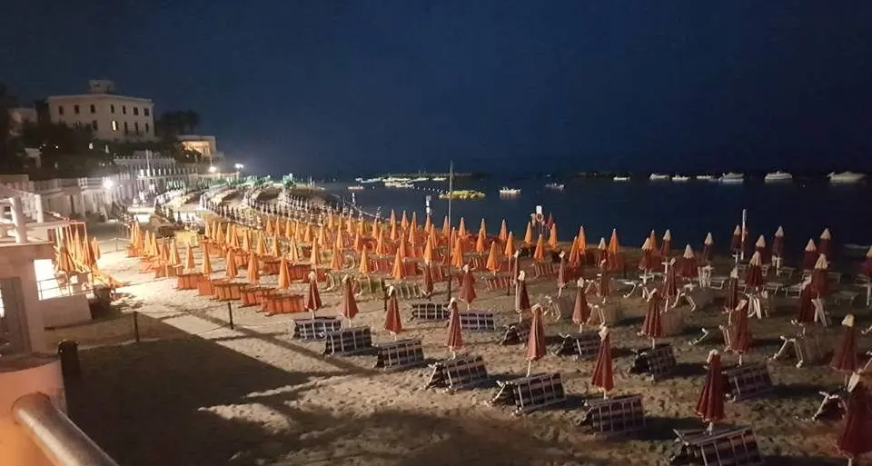 Santa Marinella, spiagge degli stabilimenti balneari chiuse dalle 21 alle 6 del giorno successivo
