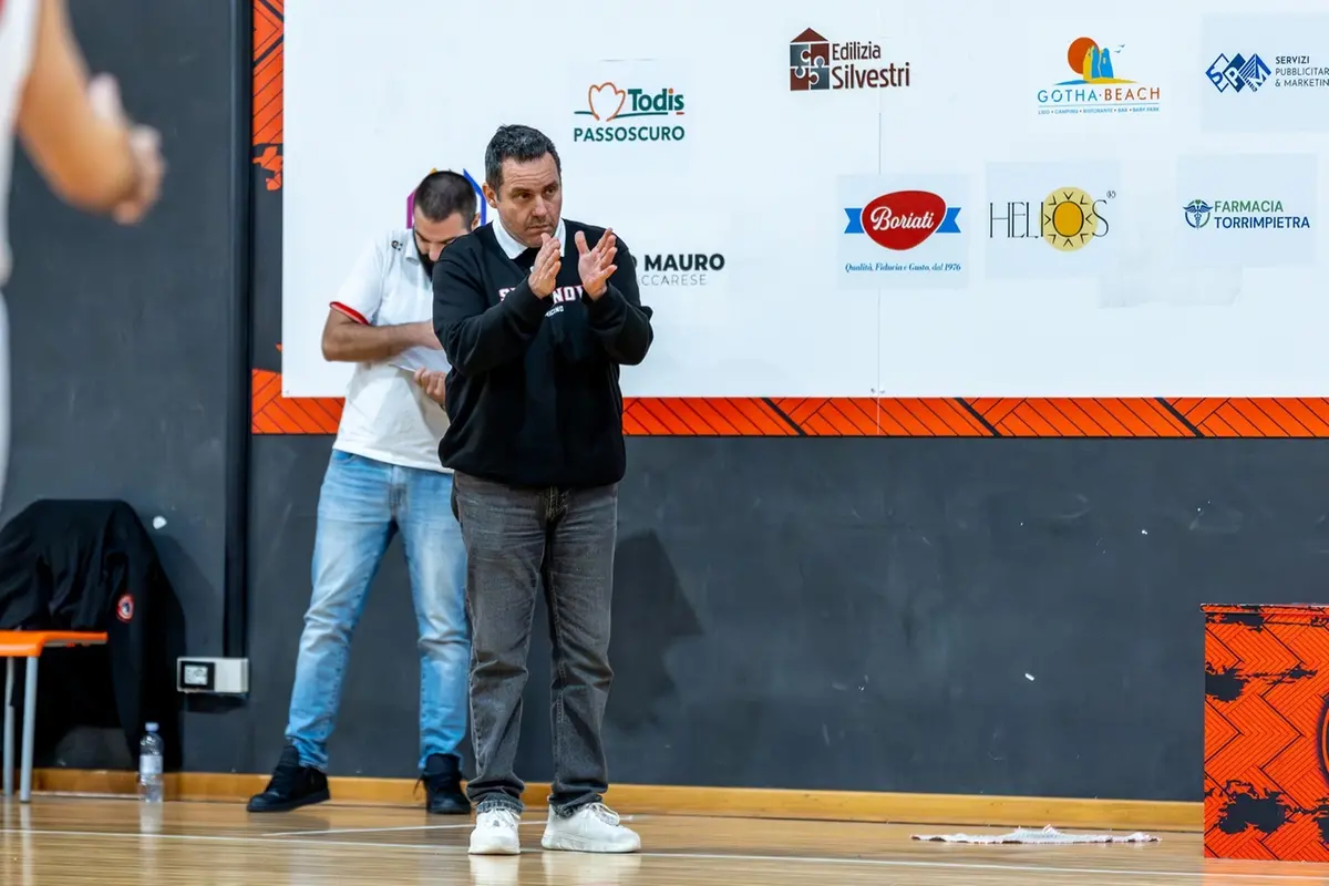 Il tecnico dei rossoneri Roberto Pasquinelli