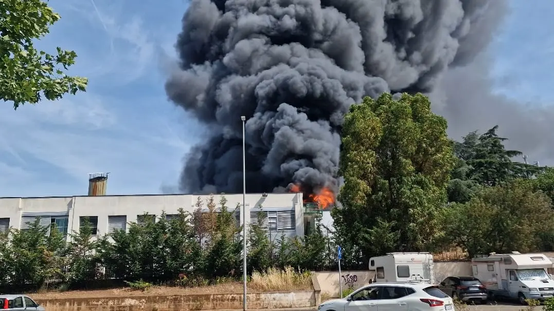 Viterbo, in fiamme la sede della facoltà agraria dell'Università della Tuscia