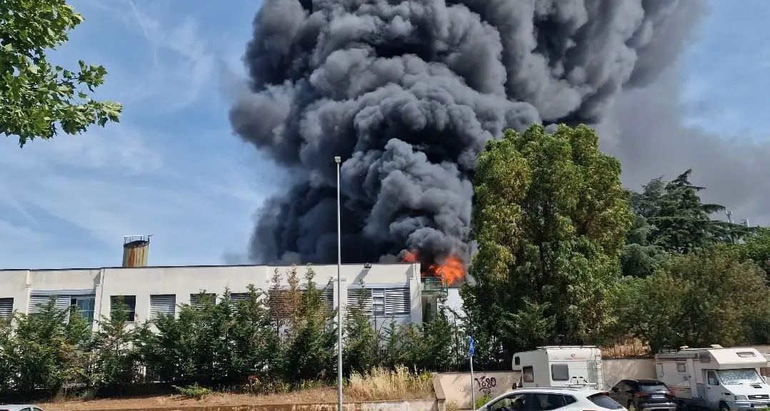 Viterbo, in fiamme la sede della facoltà agraria dell'Università della Tuscia